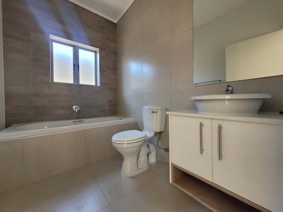 3 Bedroom Property for Sale in Mooikloof Country Estate Western Cape